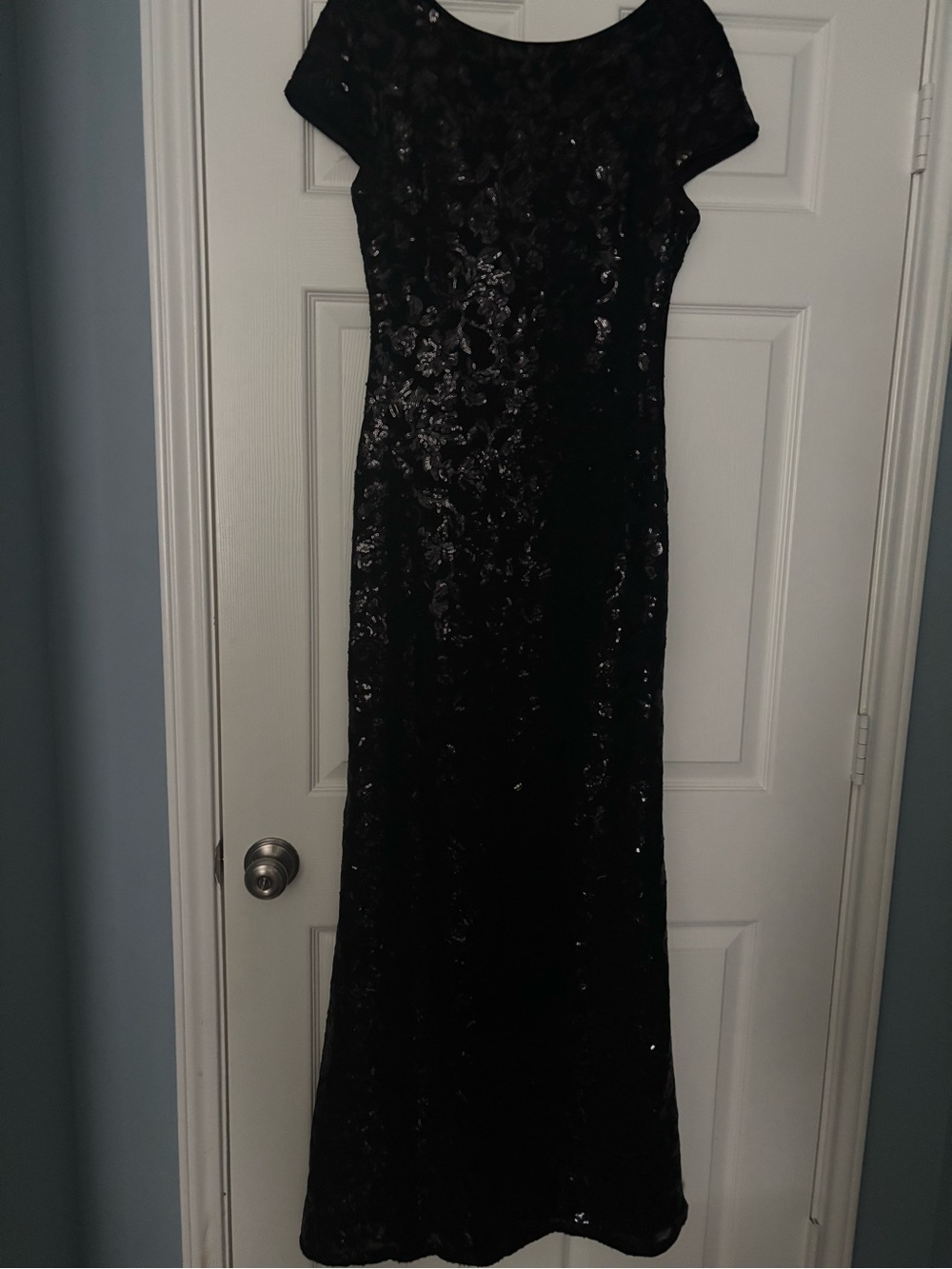 Calvin Klein size 4 Black Sequin Evening Dress